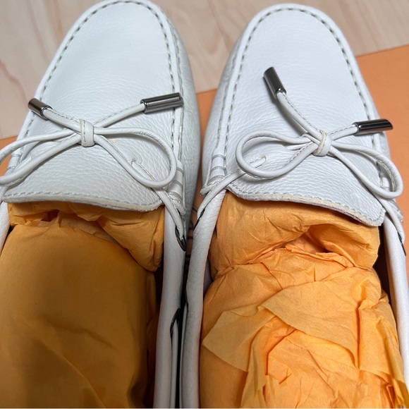 Tod’s Gommino textureed leather loafer - Picture 4 of 7